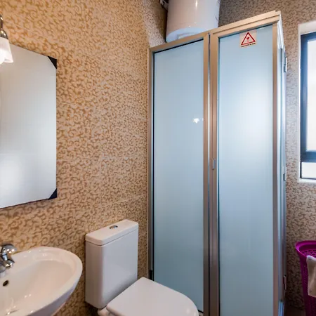 Blue Harbour 5 - 2 Bedroom Seafront Penthouse With Stunning Seaviews - By Getawaysmalta 아파트