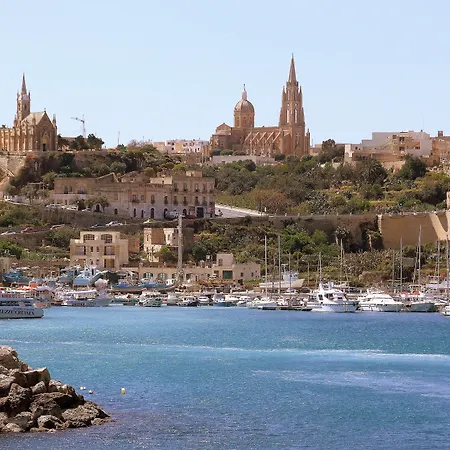Blue Harbour 5 - 2 Bedroom Seafront Penthouse With Stunning Seaviews - By Getawaysmalta 아파트