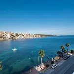 Blue Harbour 5 - 2 Bedroom Seafront Penthouse With Stunning Seaviews - By Getawaysmalta San Pawl il-Baħar