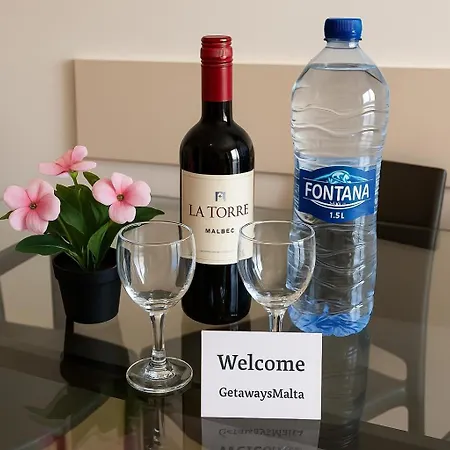 Blue Harbour 2 Bedroom Seafront With Stunning Seaviews - By Getawaysmalta