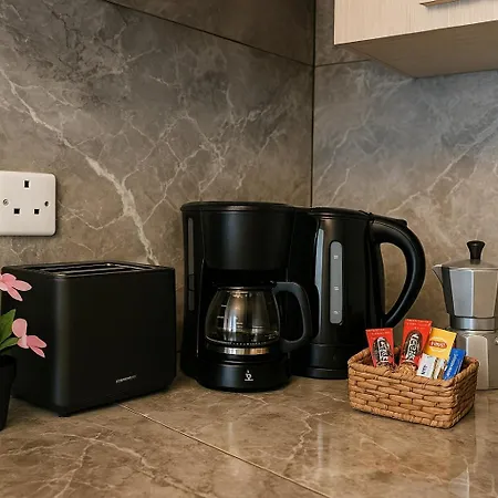 Blue Harbour 5 - 2 Bedroom Seafront Penthouse With Stunning Seaviews - By Getawaysmalta Lejlighed