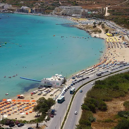 Blue Harbour 2 Bedroom Seafront With Stunning Seaviews - By Getawaysmalta *