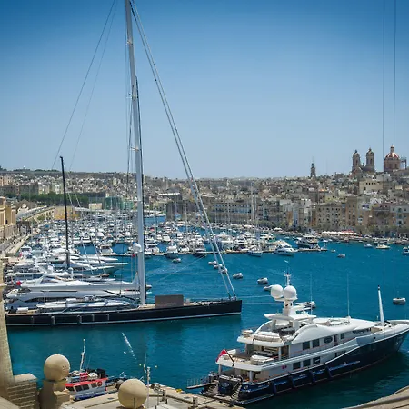 Blue Harbour 5 - 2 Bedroom Seafront Penthouse With Stunning Seaviews - By Getawaysmalta San Pawl il-Baħar