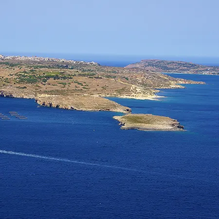 Blue Harbour 5 - 2 Bedroom Seafront Penthouse With Stunning Seaviews - By Getawaysmalta San Pawl il-Baħar