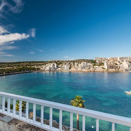 Daire Blue Harbour 5 - 2 Bedroom Seafront Penthouse With Stunning Seaviews - By Getawaysmalta *