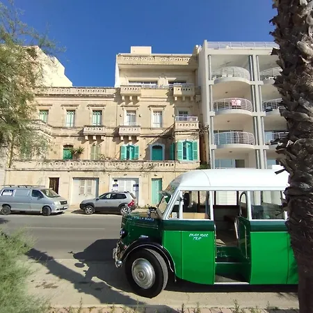 Blue Harbour 5 - 2 Bedroom Seafront Penthouse With Stunning Seaviews - By Getawaysmalta * St. Paul's Bay