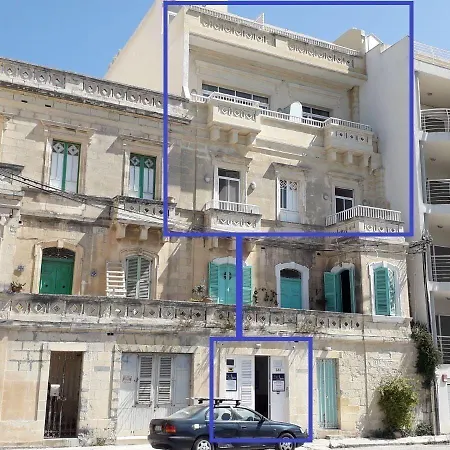 Blue Harbour 5 - Seafront Penthouse With Stunning Seaviews - By Getawaysmalta