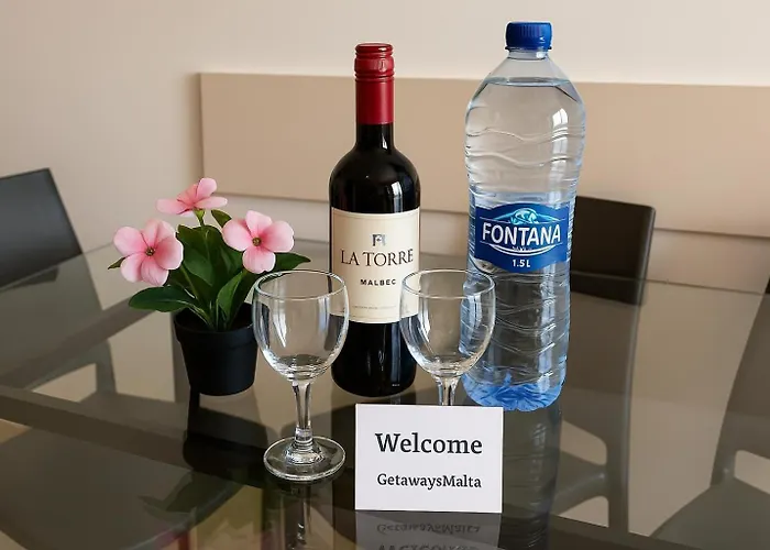 Blue Harbour 5 - 2 Bedroom Seafront Penthouse With Stunning Seaviews - By Getawaysmalta