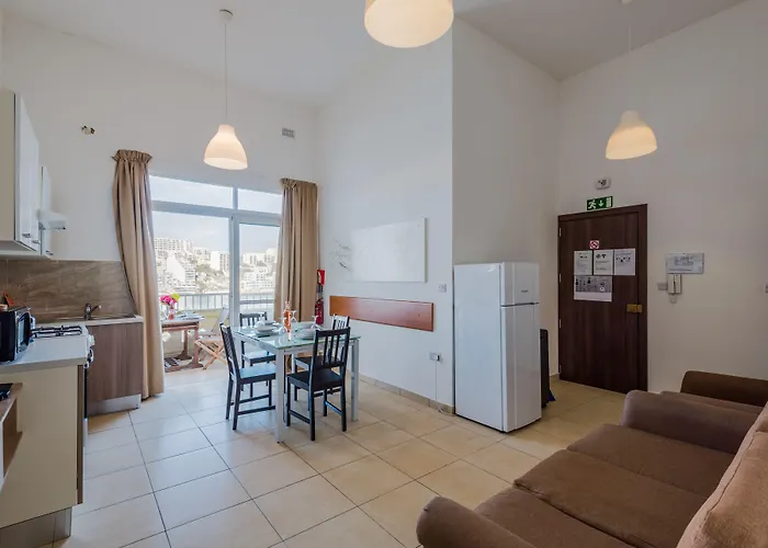 Apartment Blue Harbour 5 - 2 Bedroom Seafront Penthouse With Stunning Seaviews - By Getawaysmalta *