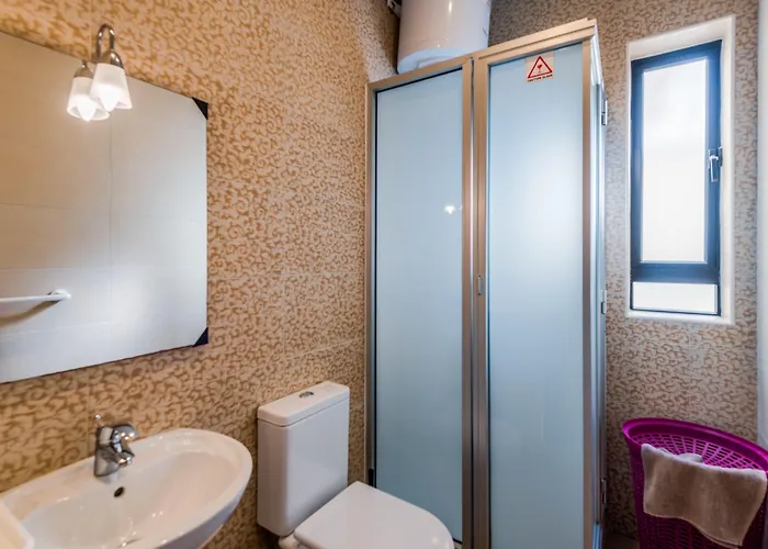 Blue Harbour 5 - 2 Bedroom Seafront Penthouse With Stunning Seaviews - By Getawaysmalta Appartement