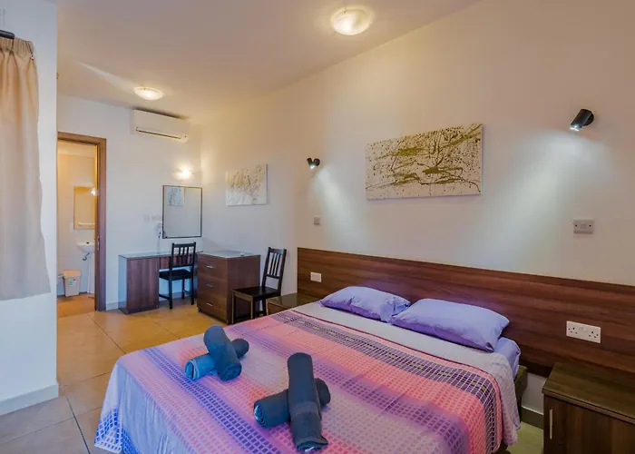 Appartement Blue Harbour 5 - 2 Bedroom Seafront Penthouse With Stunning Seaviews - By Getawaysmalta