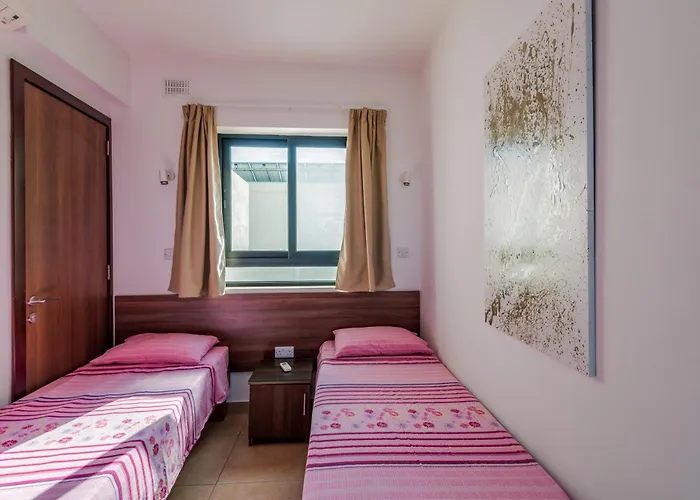 Appartement Blue Harbour 5 - 2 Bedroom Seafront Penthouse With Stunning Seaviews - By Getawaysmalta