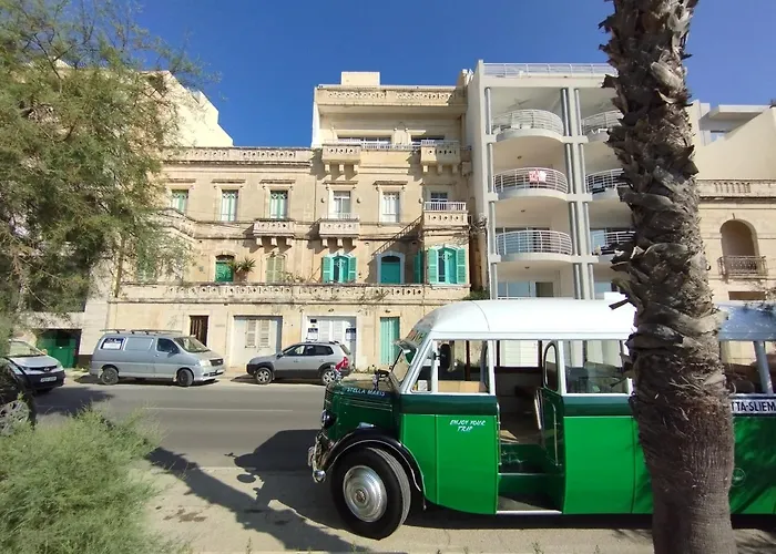 Blue Harbour 5 - 2 Bedroom Seafront Penthouse With Stunning Seaviews - By Getawaysmalta * St. Paul's Bay