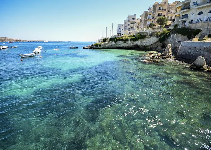 Blue Harbour 5 - 2 Bedroom Seafront Penthouse With Stunning Seaviews - By Getawaysmalta St. Paul's Bay