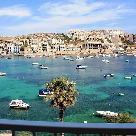 Blue Harbour 5 - 2 Bedroom Seafront Penthouse With Stunning Seaviews - By Getawaysmalta شقة *